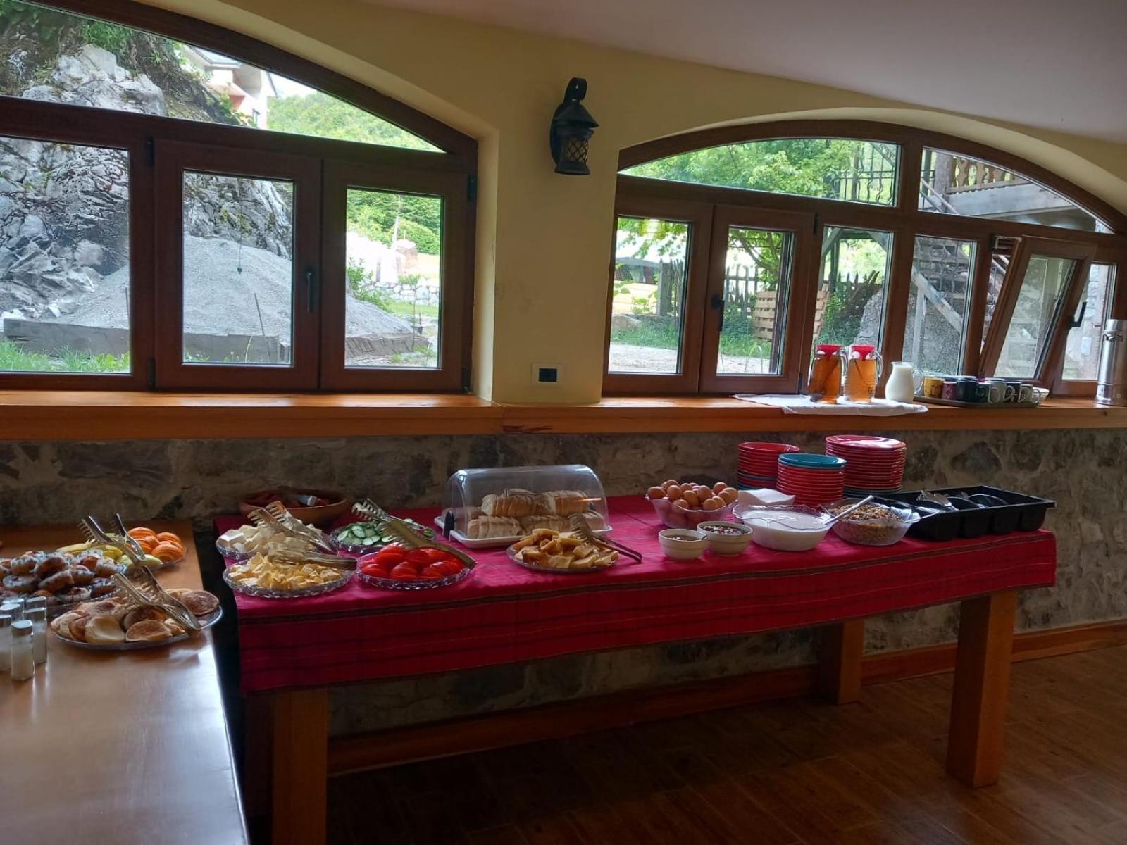 Hostel Valbona Valbone Buitenkant foto